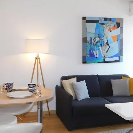 Studio agréable résidence Les Oliviers avec parking Antibes